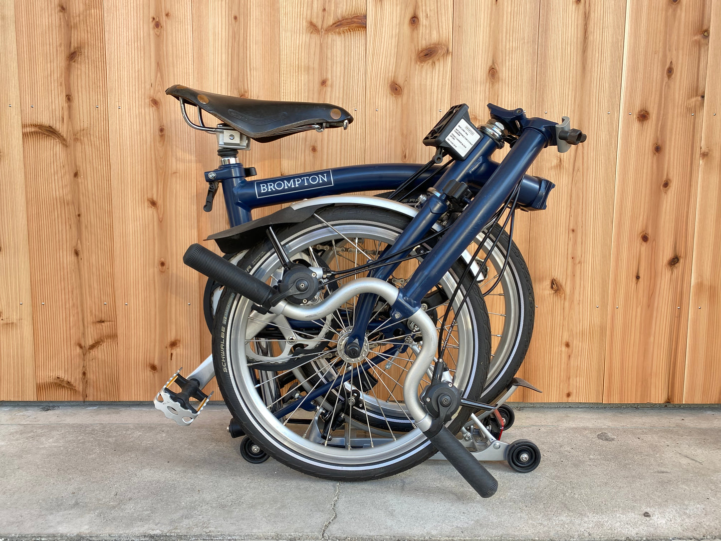 折りたたみ自転車「Brompton」1日レンタル-ネイビー1