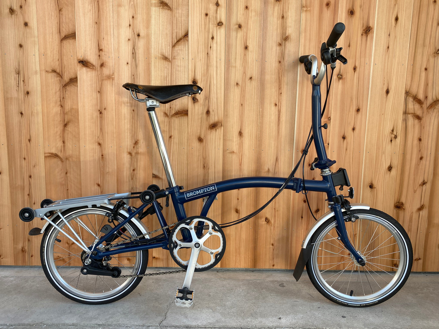 折りたたみ自転車「Brompton」1日レンタル-ネイビー１