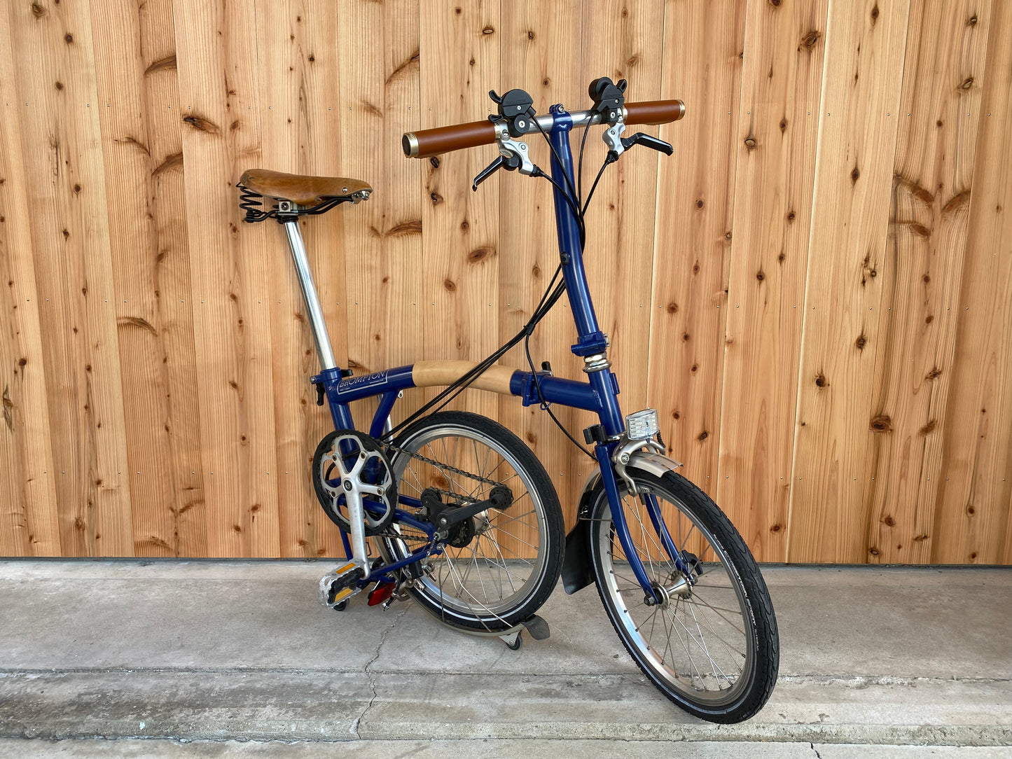 折りたたみ自転車「Brompton」1日レンタル-ネイビー２