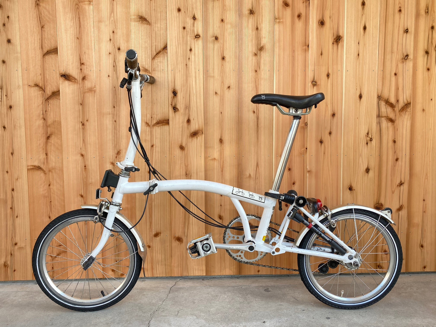 折りたたみ自転車「Brompton」1日レンタル-ホワイト