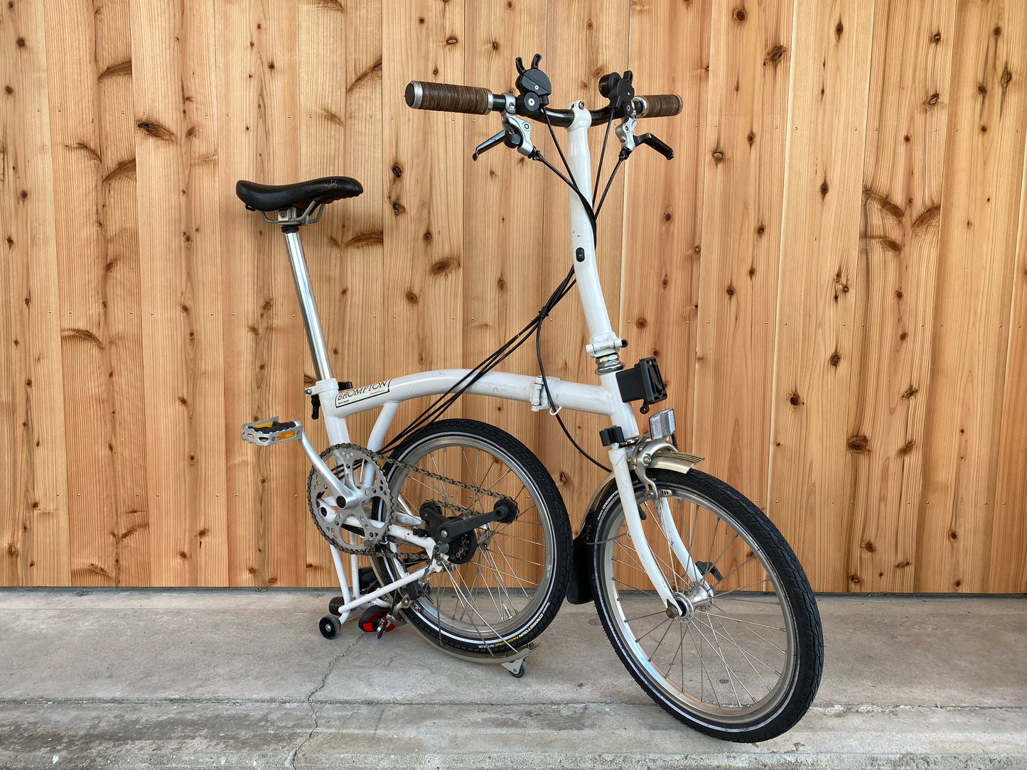折りたたみ自転車「Brompton」1日レンタル-ホワイト